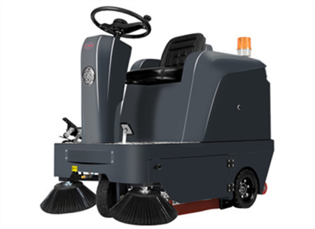 扬子驾驶式扫地机有什么优势？