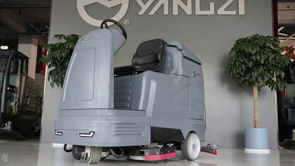 不同型号洗地机都有什么作用？